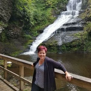 Meet your Posher, Joelle